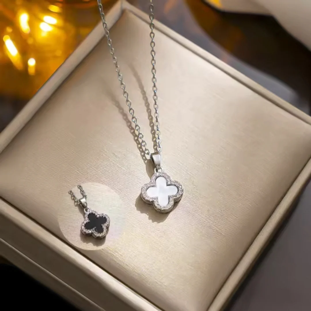 Reversible Pendent Necklace - Image 3