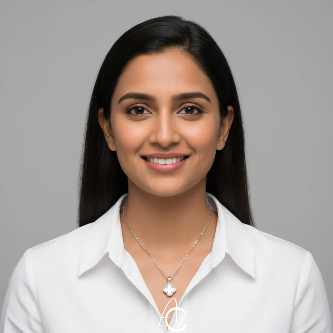 Reversible Pendent Necklace - Image 4