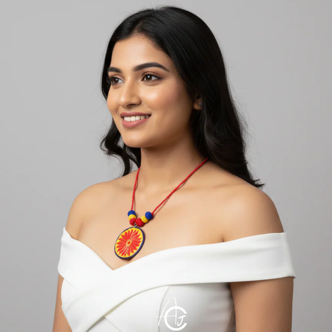 Statement Necklace, handpainted : Handmade - Image 3