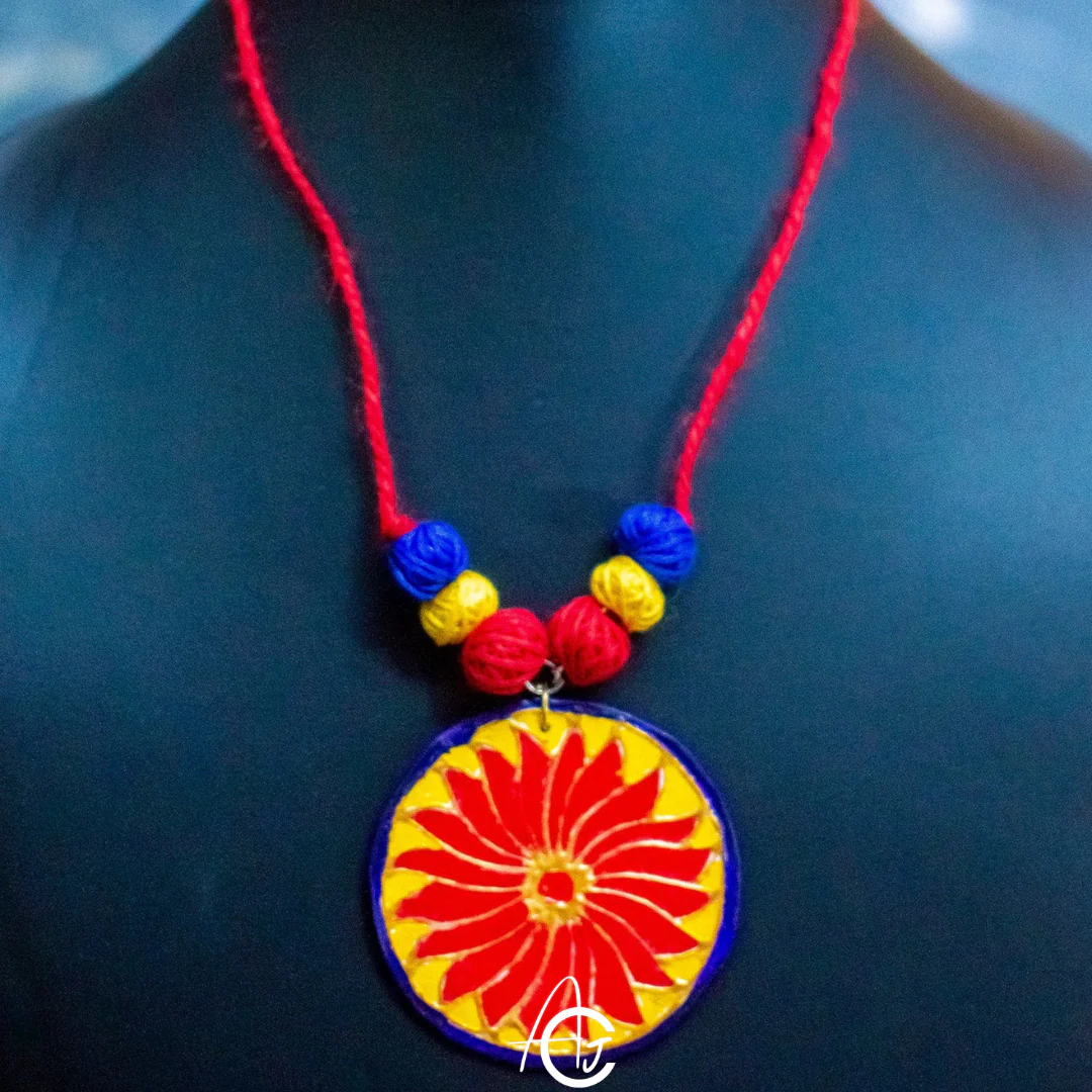 Statement Necklace, handpainted : Handmade - Image 4