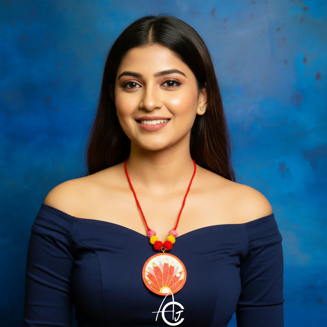 Statement Necklace, Handpainted :  Handmade - Image 3