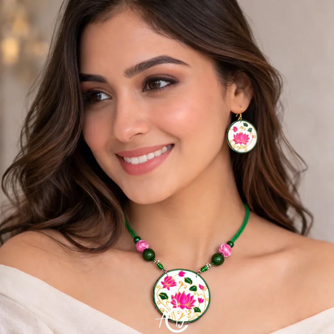 Statement Necklace set, Handpainted : Handmade - Image 3