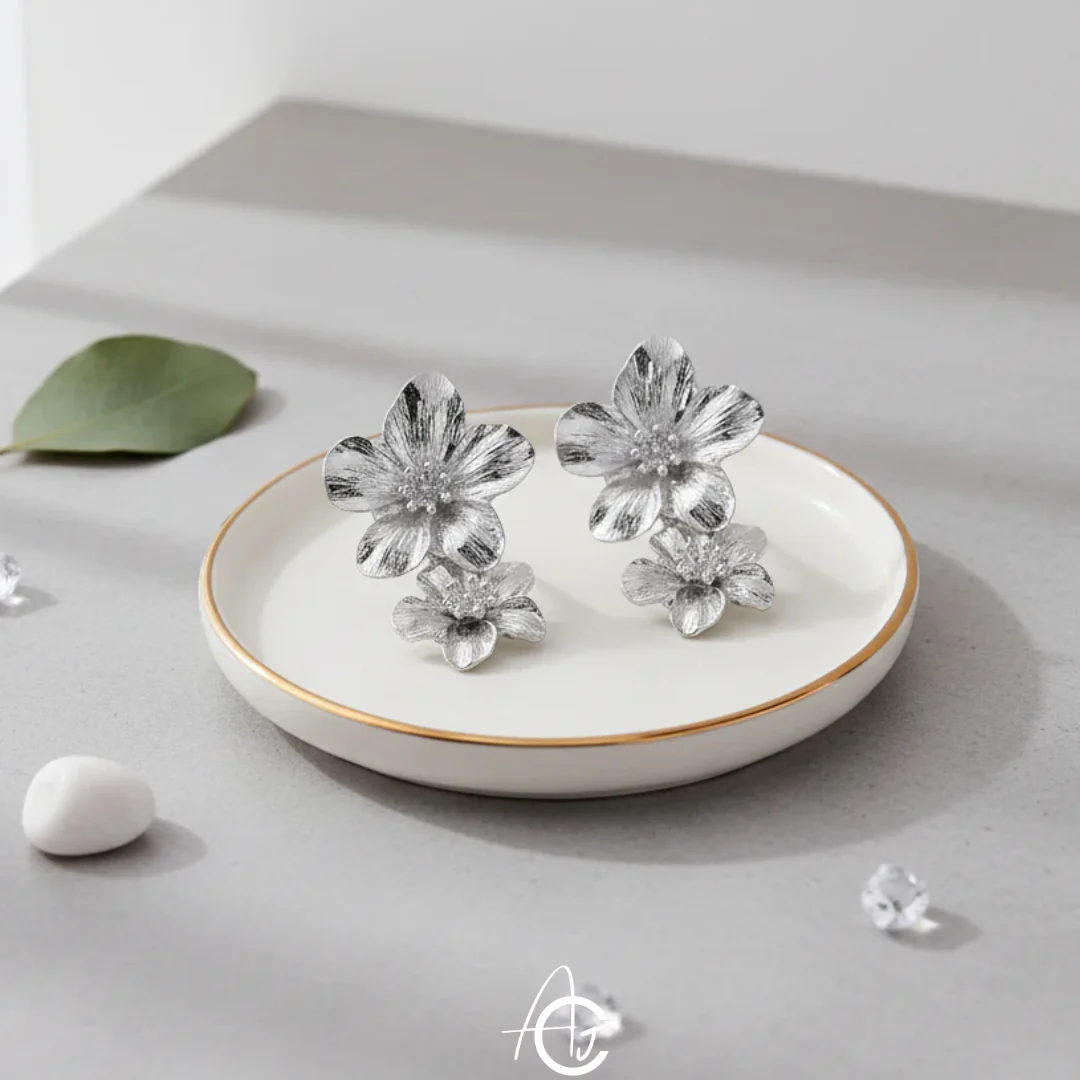 Pretty Flower Earrings - Image 5